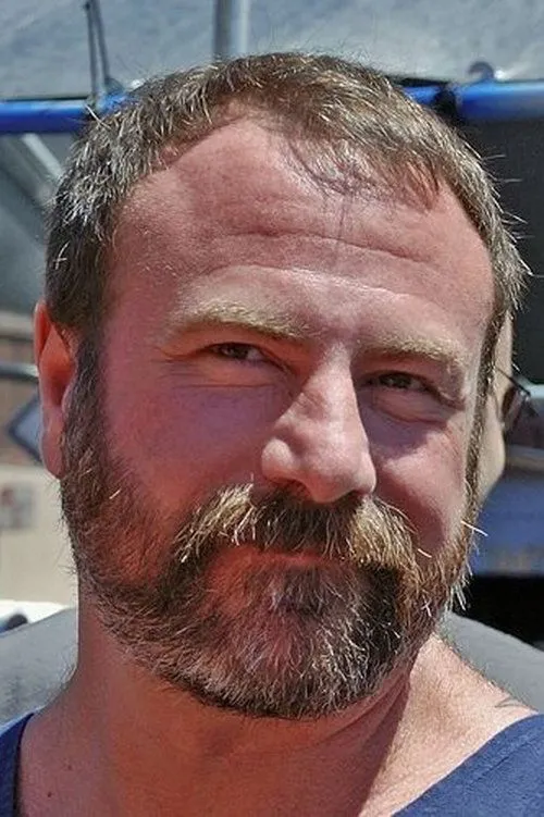 Jack Radcliffe interpretando a Mover