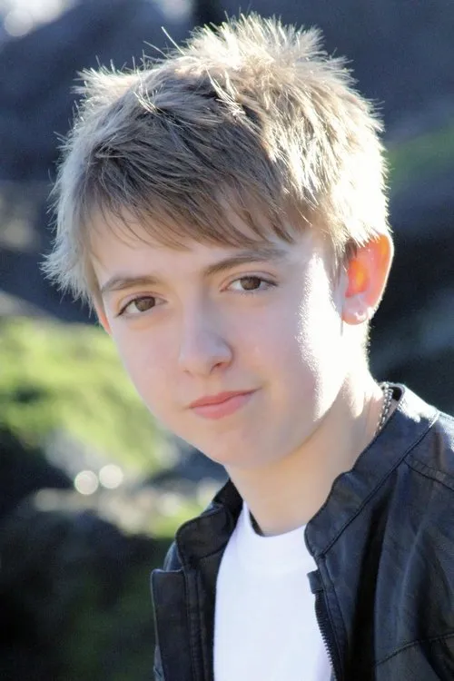 Jack Scanlon interpretando a Shmuel