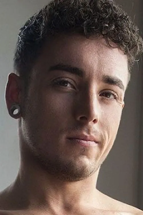 Jack Taylor interpretando a