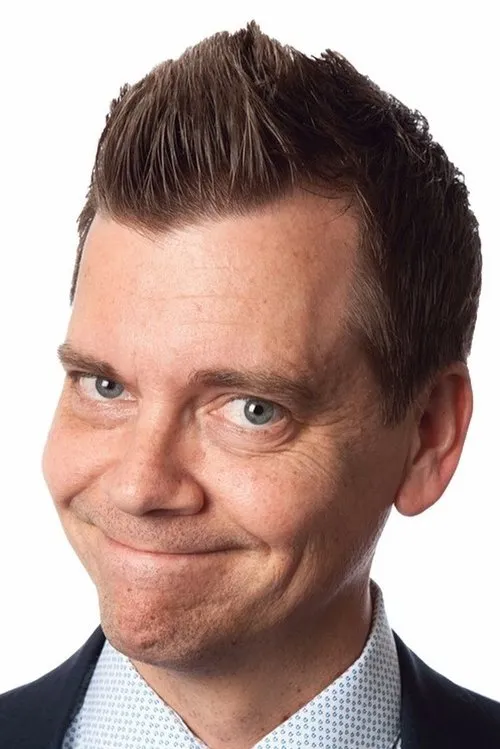 Jack Vale interpretando a Bob