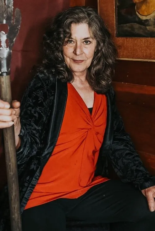 Jackey Neyman interpretando a Debbie