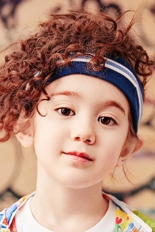 Jackson Zhou Zaharoni en su biografía y filmografía