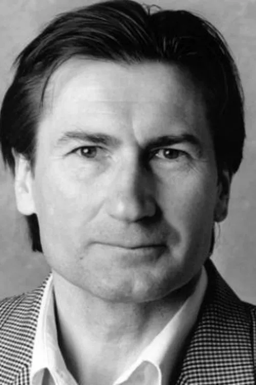 Jacques Chailleux interpretando a Léon Lajoie