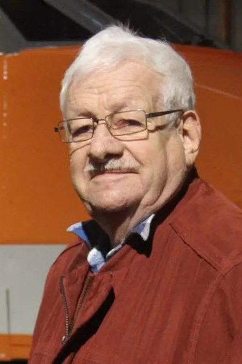 Clive Lamming ha trabajado con Jacques Cooper en 1 ocasiones