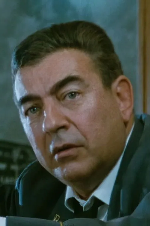 Jacques Provins interpretando a