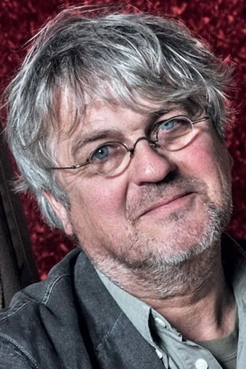 Foto de perfil del actor Jacques-Rémy Girerd en el reparto