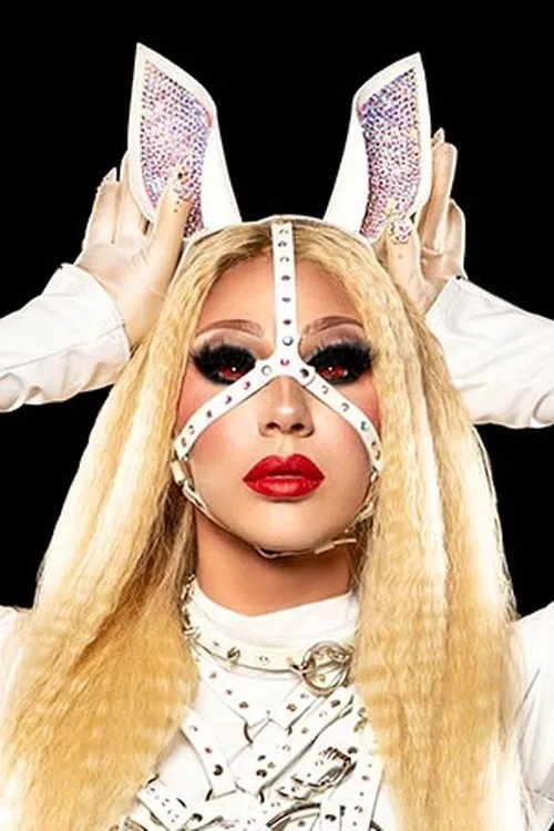 Jade Jolie interpretando a 