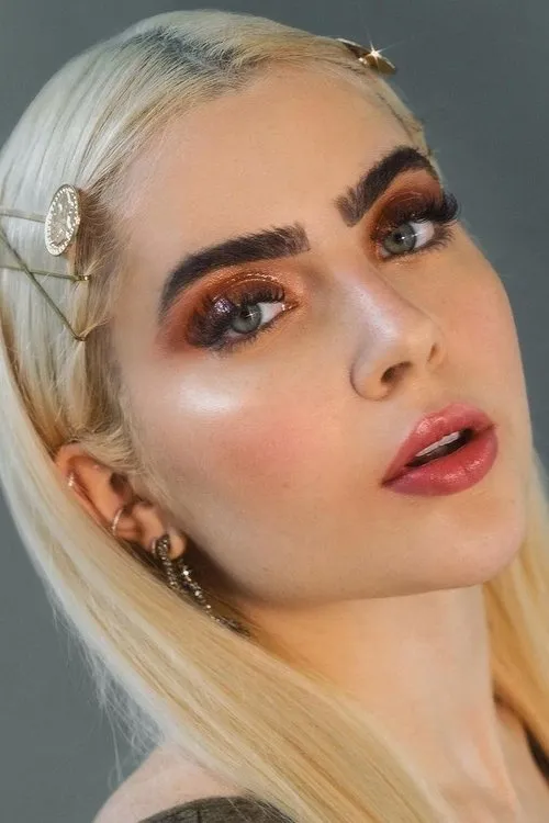 Jade Picon en su biografía y filmografía