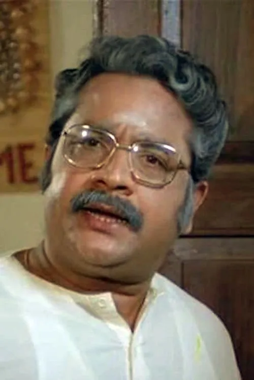 Jai Ganesh interpretando a Nandhini's father