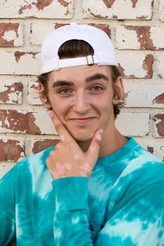 Clara Nordheim ha trabajado con Jake Edwards en 1 ocasiones