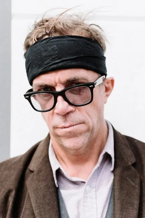 Jake Phelps interpretando a 