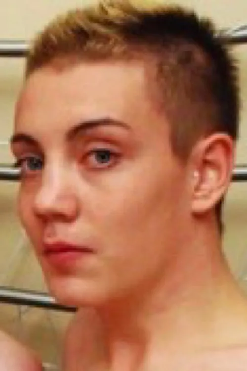 Jake Taylor interpretando a Camper