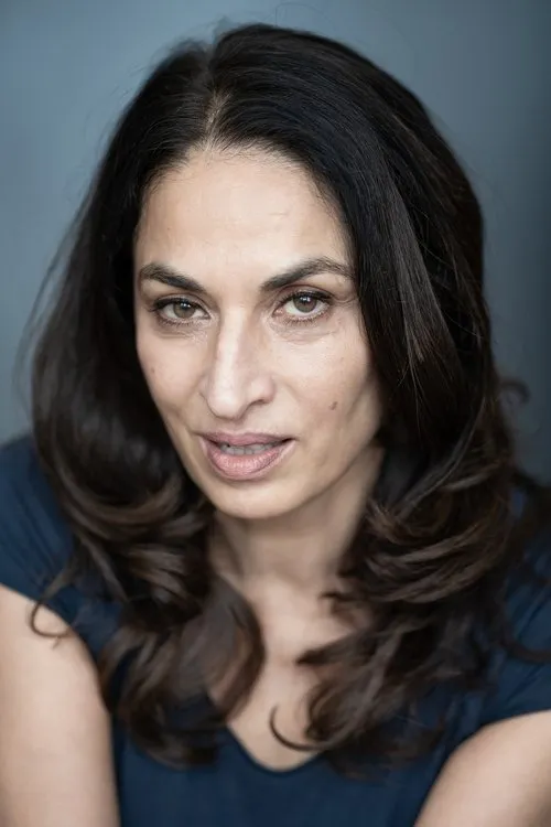 Jale Arıkan interpretando a Meryem