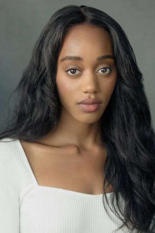 Hayden Jay-Trasure ha trabajado con Jamaicia James en 1 ocasiones