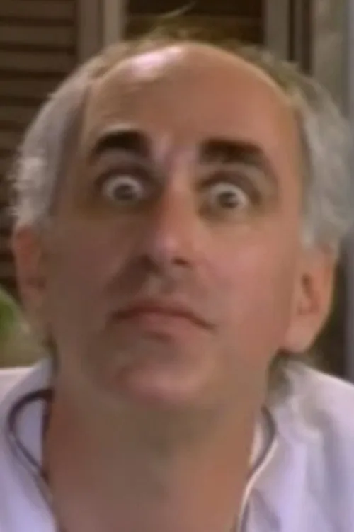 James B. Schwartz interpretando a Suicide Jumper (uncredited)