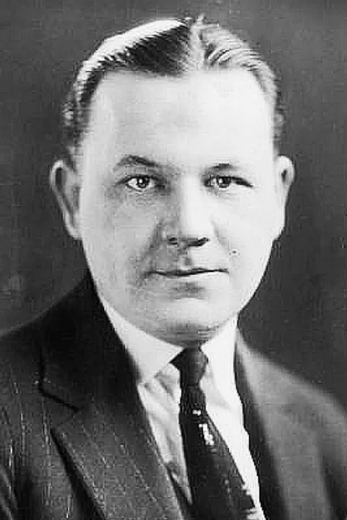 James Blaine interpretando a 