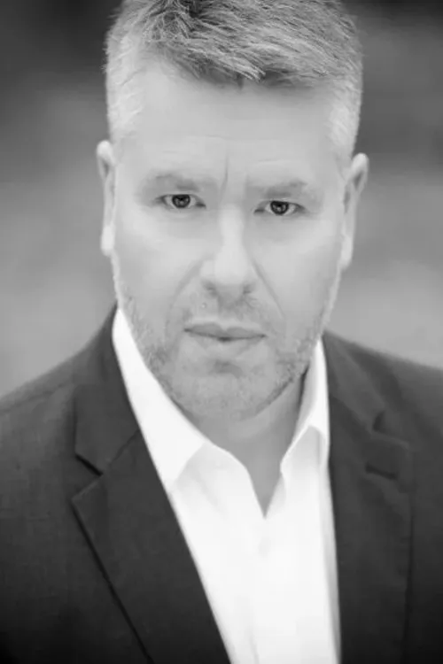 Pene Pati ha trabajado con James Creswell en 1 ocasiones