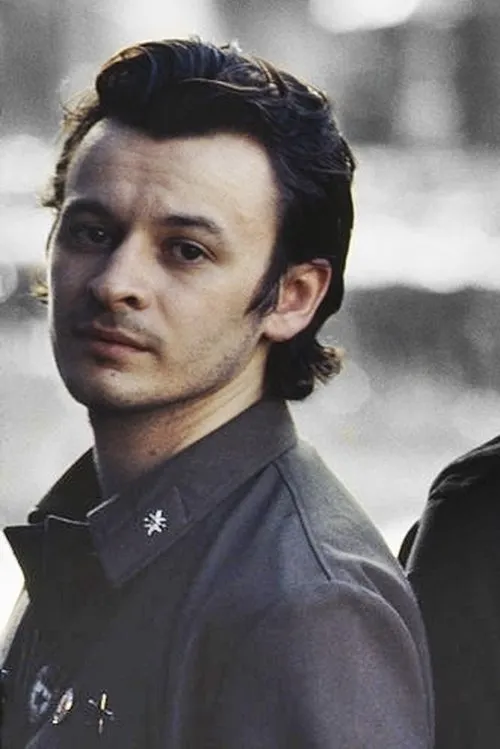 James Dean Bradfield interpretando a 
