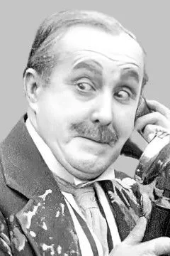 Albert Austin ha trabajado con James T. Kelley en 13 ocasiones