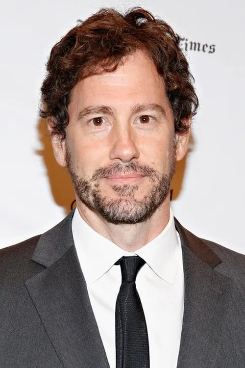 James Ward Byrkit interpretando a Self