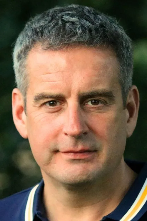 Lisa Taylor ha trabajado con James Watson en 1 ocasiones