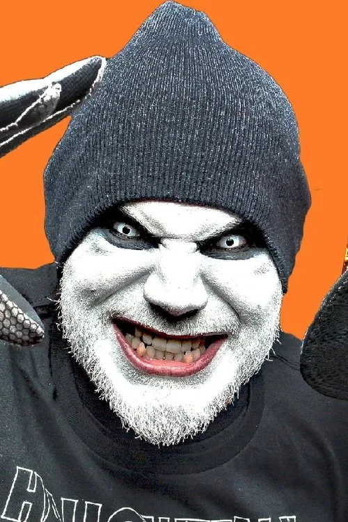 Jamie Madrox interpretando a Big Stank