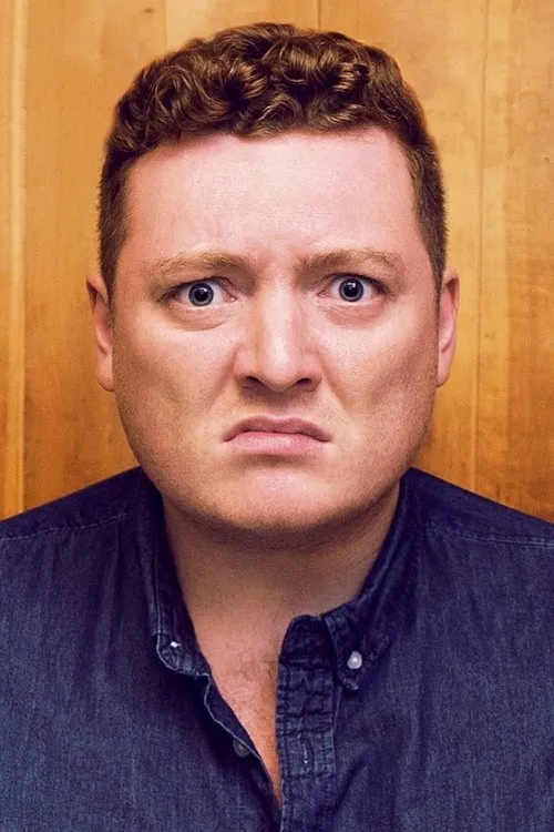 Jamie Morton interpretando a Self