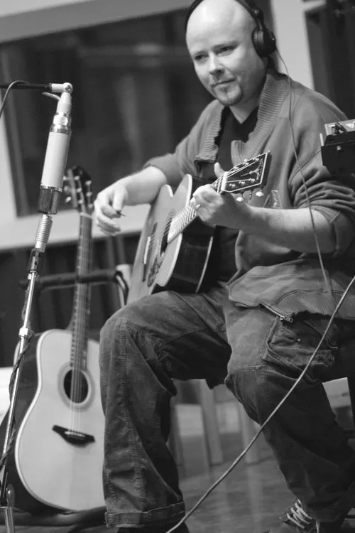 Krisztián Szakos ha trabajado con Jamie Winchester en 1 ocasiones