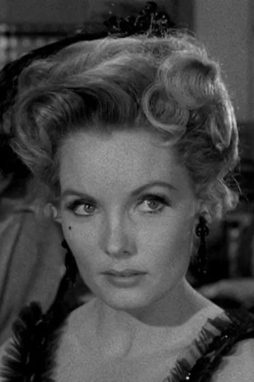 Jan Harrison interpretando a Alison Garrett