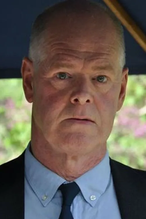 Jan Modin interpretando a Waldemar Palm