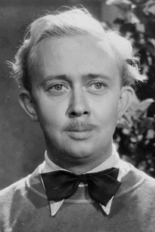 Jan Molander interpretando a