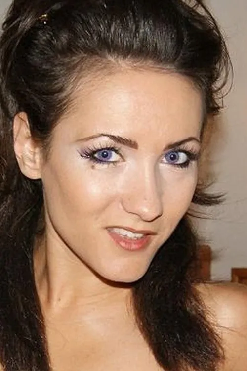 Celia Jones ha trabajado con Jana Bach en 3 ocasiones