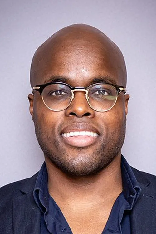 Jandino Asporaat interpretando a Robertico/Judeska/Gerrie