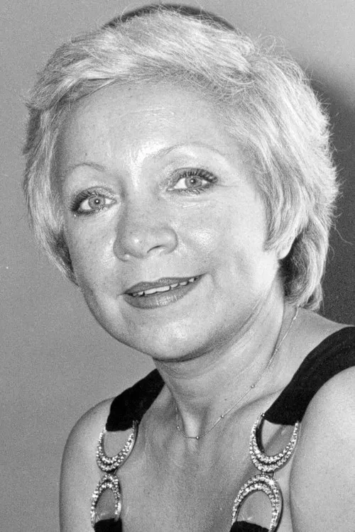 Jane Berbié interpretando a Boulotte