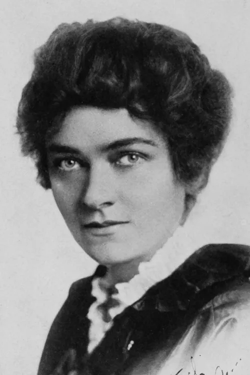 Jane Wolfe interpretando a Josephine Allen