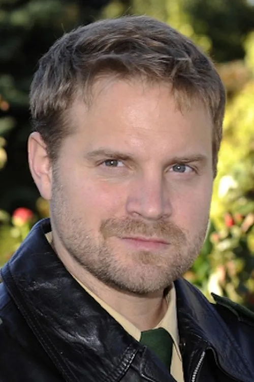 Janek Rieke interpretando a Nickel