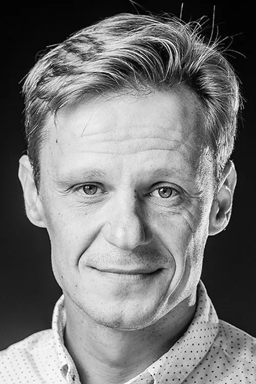 Sander Roosimägi ha trabajado con Janek Vadi en 1 ocasiones