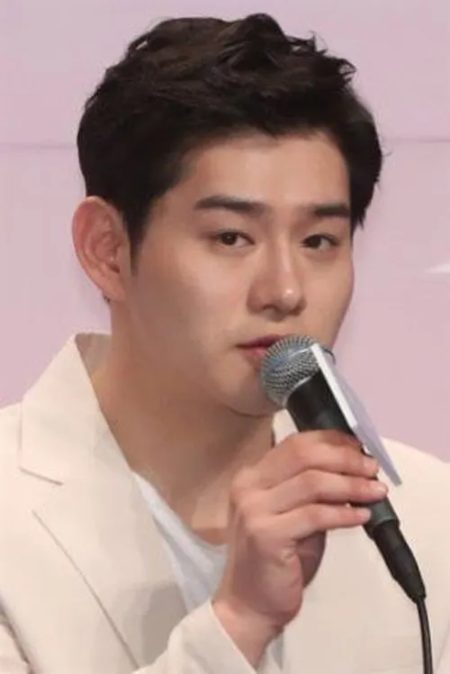 Jang Jin Young — personaje: Self