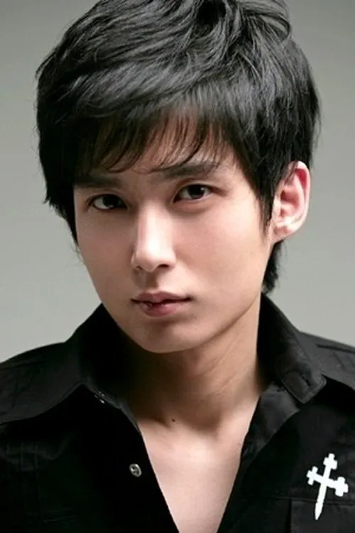 Jang Sung-won — personaje: Lee Young Tae