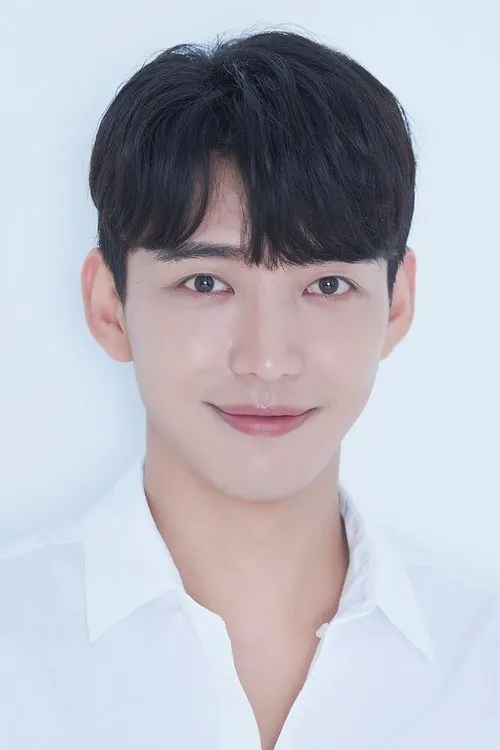 Jang Young-hyeon en su biografía y filmografía