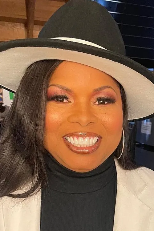 Janice Faison — personaje: Self - Host