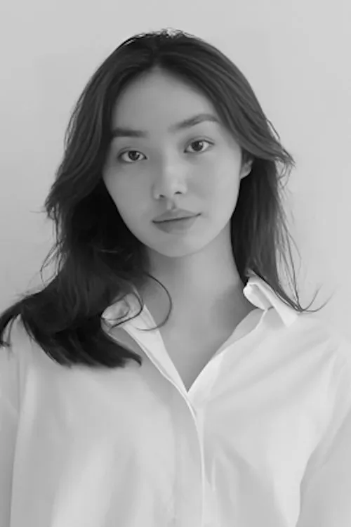 Janice Tanu Kusuma interpretando a Janice