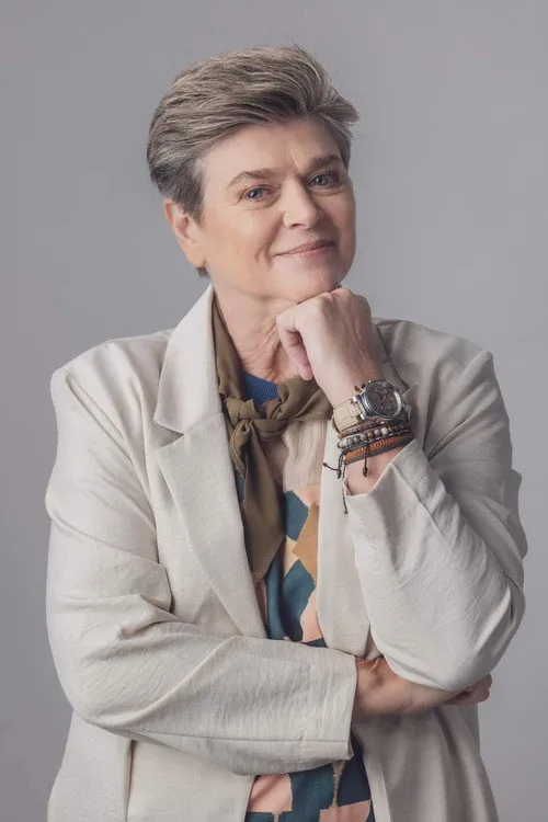 Simon Poland ha trabajado con Janie du Plessis en 2 ocasiones