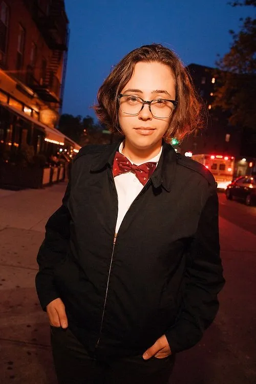 R.J. Walker ha trabajado con Janine Brito en 1 ocasiones