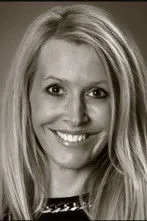 Déborrah Moogy Morgan ha trabajado con Janine Lum en 1 ocasiones