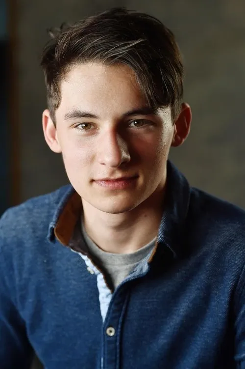 Jared Gilmore — personaje: Little Bill O'Reilly