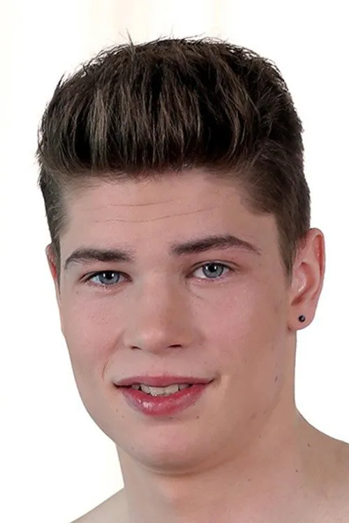 Jaro Stone interpretando a (archive footage)