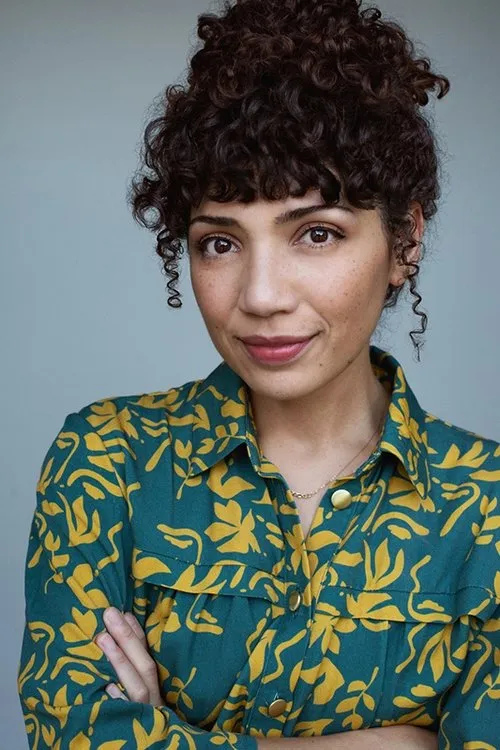Jasika Nicole interpretando a Self
