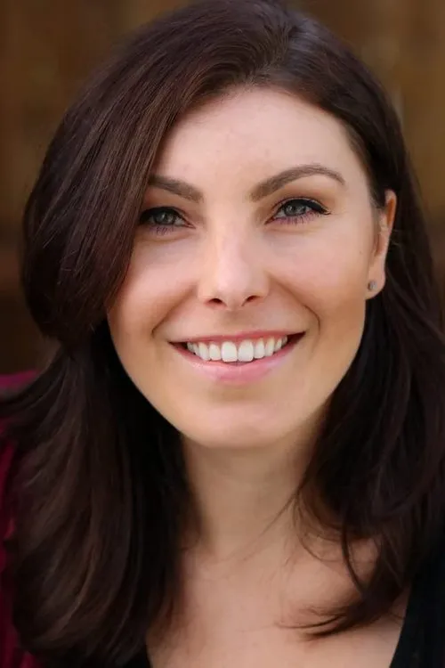 Jasmine Fontes interpretando a Newcaster