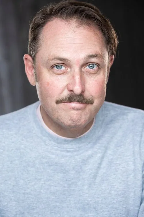 Jason Boggs interpretando a Mark Volman